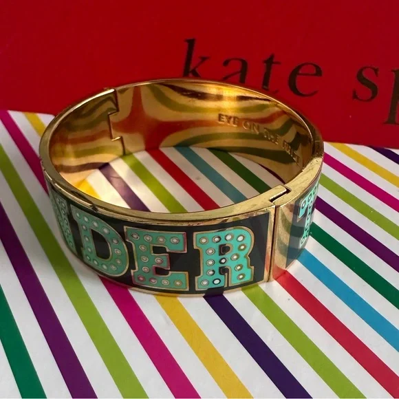 Pre-Owned Kate Spade Wonder Thrills Idiom hinged bracelet - Picture 2 of 6